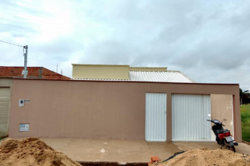 CASA BEM LOCALIZADA