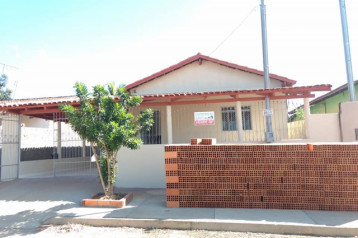 CASA - ÓTIMA LOCALIZAÇÃO