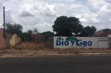 LOTE- CENTRO DA CIDADE 
